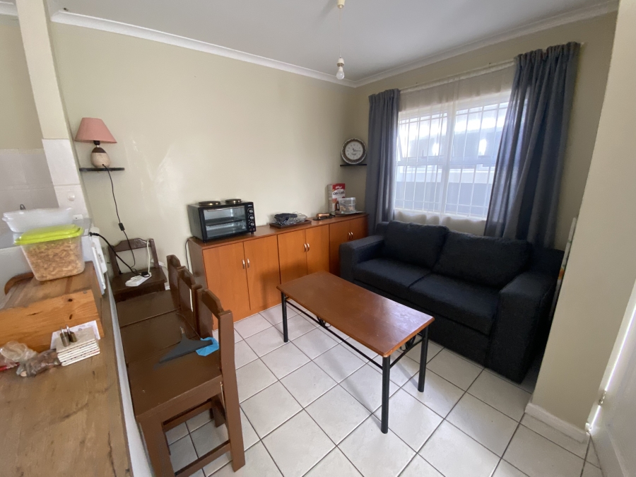 To Let 3 Bedroom Property for Rent in Muizenberg Western Cape